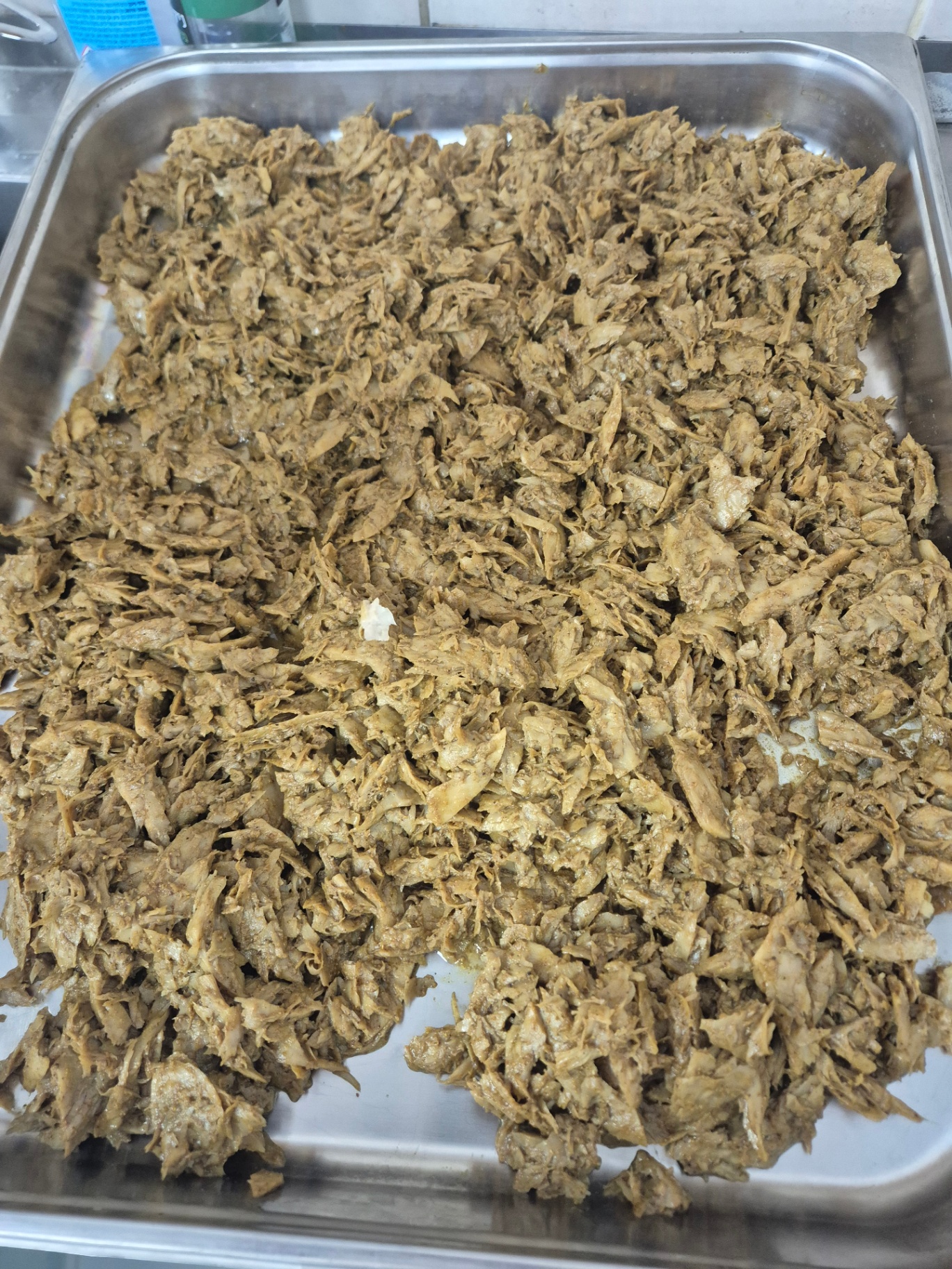 Seasoned dark spice Provero chunks in tray